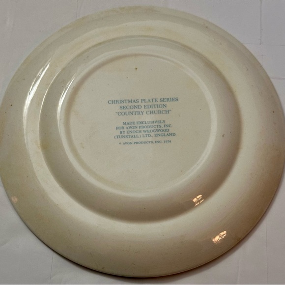 Vintage Avon Wedgwood 1974 Christmas Plate, Country Church Collectible - Picture 10 of 15